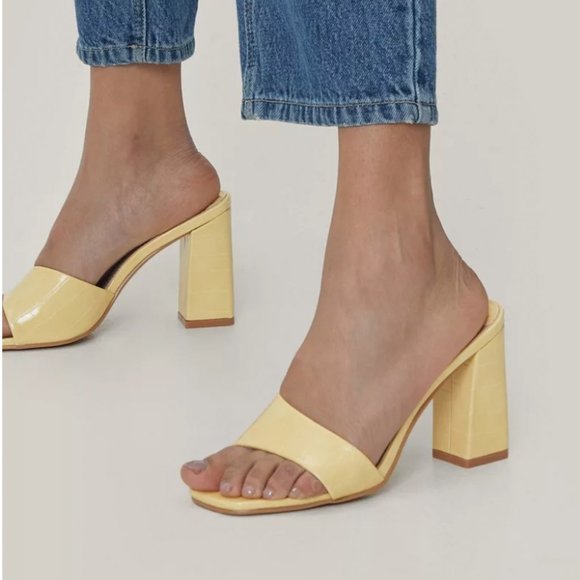 Faux Croc Asymmetric Block Heel Mules - Picture 2 of 4